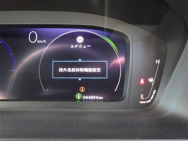 【スピードメーター】メーターがシンプルで見やすく運転しやすいですね！