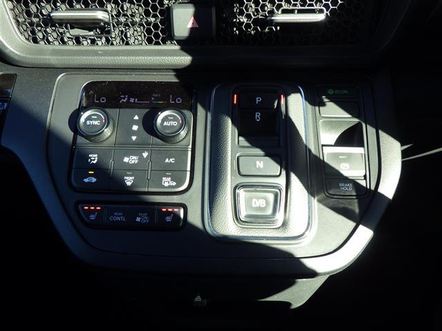 【シフト】シフトも操作しやすく快適なドライブを楽しんでいただけます♪