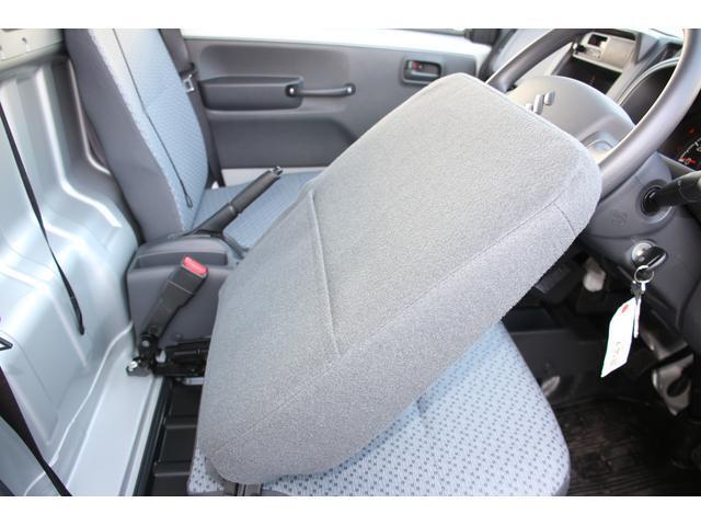 スズキ認定中古車とは、スズキが認定した検査員が、車両を検査し評価した、【車両状態証明書】付きの中古車です