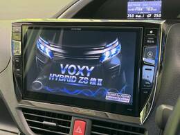 【BIG-X11インチナビ】人気の大画面BIG-Xナビを装備。専用設計で車内の雰囲気にマッチ！ナビ利用時のマップ表示は見やすく、テレビやDVDは臨場感がアップ！いつものドライブがグッと楽しくなります♪