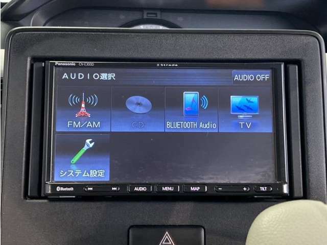 Bluetooth対応、CD再生機能付き。お好きな音楽を聴きながらのドライブは楽しいですよね～♪