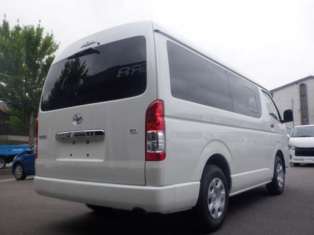 4WD/即納/未登録新車/4列10人乗り/パノラミックビューモニター/デジタルインナーミラー/パワースライドドア/スマートキー/LEDヘッド/コーナーセンサー/セーフティセンス