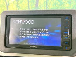 【ナビゲーション】目的地までしっかり案内してくれる使いやすいナビ。Bluetooth接続すればお持ちのスマホやMP3プレイヤーの音楽を再生可能！毎日の運転がさらに楽しくなります！！