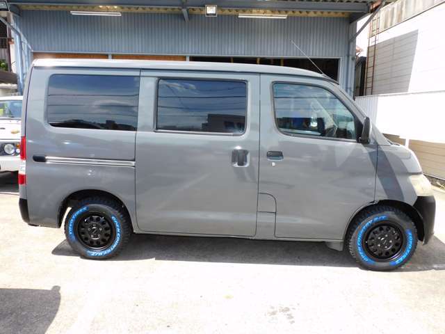 オイルメンテナンスの悪いエンジンのお車は販売いたしません！！耐久性に不安が残り、燃費も格段に悪くなります！厳選仕入れに力を注いでいます。