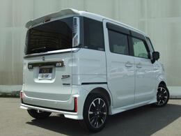 リヤビューの画像になります。オリックス認定中古車には、ご購入後も安心してお乗りいただくために、独自の「オリックス認定中古車保証」をお付けしています。