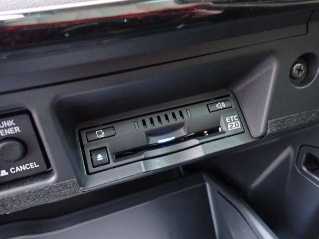 ☆ETC2.0車載器！通行料金支払いはもちろん、渋滞回避支援や安全運転支援などのサービスが受けられます。さらに今後さまざまな新しいサービスが導入される予定です☆
