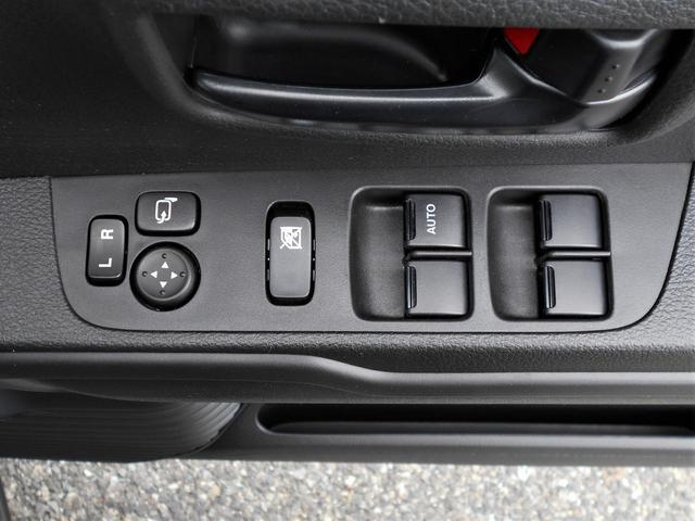 電動格納ミラースイッチ、パワーウインドウスイッチ