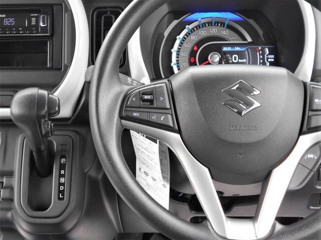 ステアリングには様々なスイッチが付いておりますので運転しながらの操作も楽ちんです♪