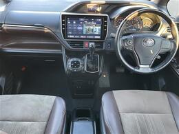 【インパネ全体】全方位で視界が広く、高い目線で運転もしやすいです！