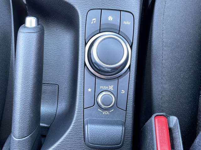 【運転席操作部】快適なドライブを楽しむための機能が装備されています！運転席から触れるので、使いやすいです！除菌プランいれていただくと、さらに清潔で安心していただけます！