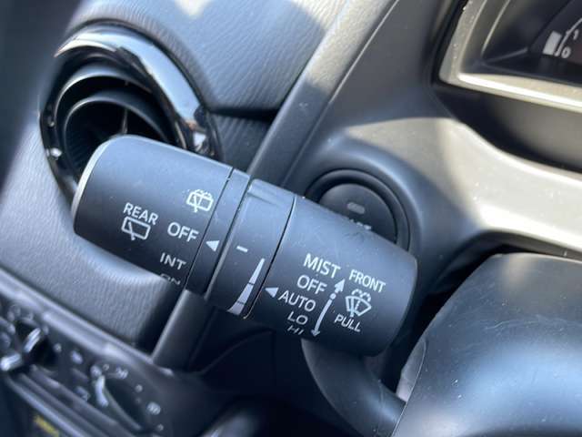 【運転席操作部】快適なドライブを楽しむための機能が装備されています！運転席から触れるので、使いやすいです！除菌プランいれていただくと、さらに清潔で安心していただけます！