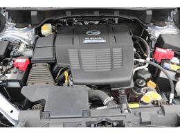 低振動・低重心が特徴の水平対向エンジンがスバルの走りを引き出します！その「良さ」を乗った人にしか伝えられないのが残念！ では得られない気持ちのいいドライビングを愉しめます！