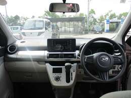 インパネ全体です！内装のボタンの位置などをご確認ください♪