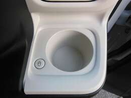 ヒーター付きカップホルダー