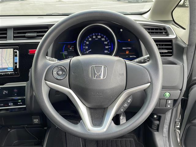 気になる車はすぐにお問い合わせください！画面右側の0066から始まる無料ダイヤルからお問い合わせ下さい！専門スタッフがお車のご質問にお答えいたします！
