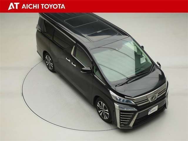 両側パワースライドドア付きだから、狭い駐車スペースなどでの乗り降りラクラク♪小さなお子さまのいるご家庭には嬉しい装備です。