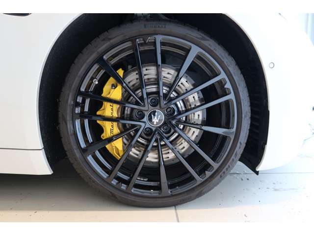 新車・中古車キャンペーン実施中！高年式から低年式まで数多く揃えております。乗出し総額やご希望金額等メールお電話にてご相談お問い合わせ下さい。
