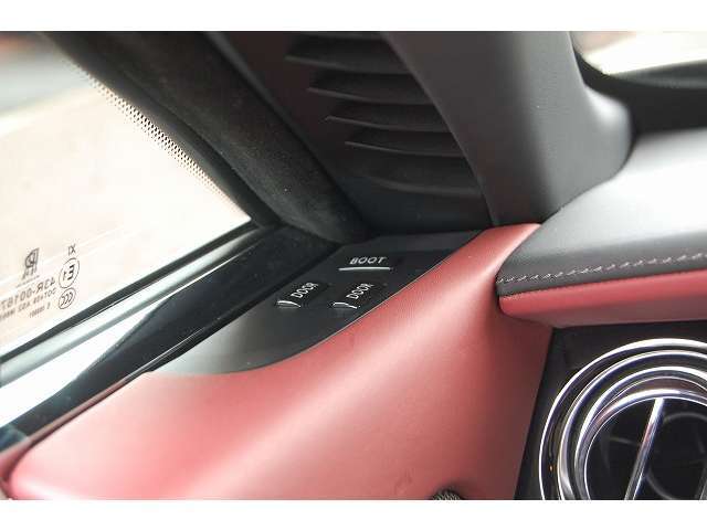 ドアスイッチ