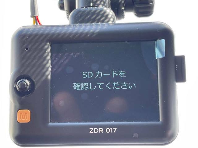 【ドライブレコーダー】安心・安全なカーライフに必須のドライブレコーダーを装備！走行中はもちろん、あおり運転や事故に遭遇した際の状況も映像で記録し、万一のリスクに備えます。