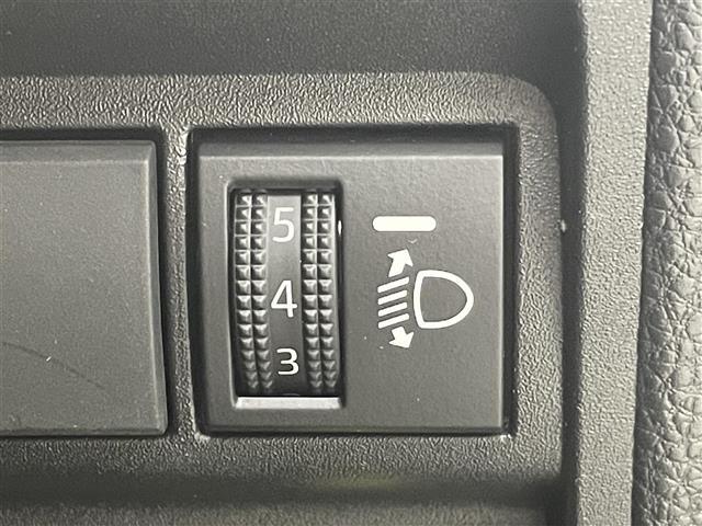 【運転席操作部】快適なドライブを楽しむための機能が装備されています！運転席から触れるので、使いやすいです！除菌プランいれていただくと、さらに清潔で安心していただけます！