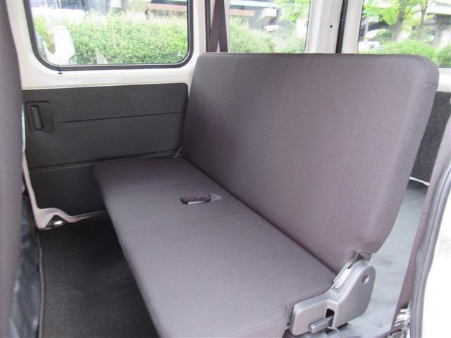 セカンドシートも広々としています☆☆ホンダオートディーラーホンダ専門店♪TEL06-6744-2222☆