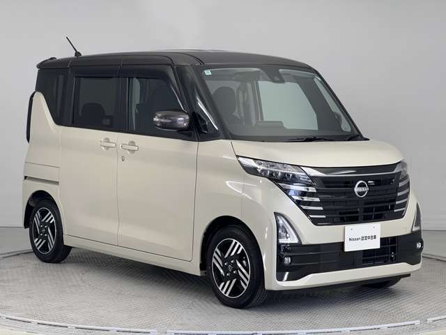 【車両状態証明書】査定協会公認のプロの検査員が公平かつ確かな基準で検査を実施。車両評価をもとに、安心しておクルマをお選びいただけます。