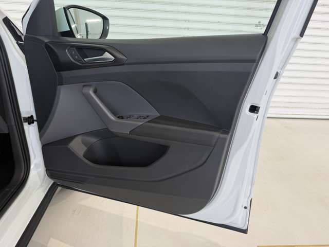 フロントドアトリム