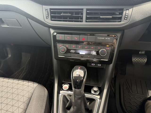 2ゾーンフルオートエアコン