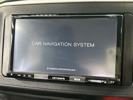 【ナビゲーション】使いやすいナビで目的地までしっかり案内してくれます。各種オーディオ再生機能も充実しており、お車の運転がさらに楽しくなります！！