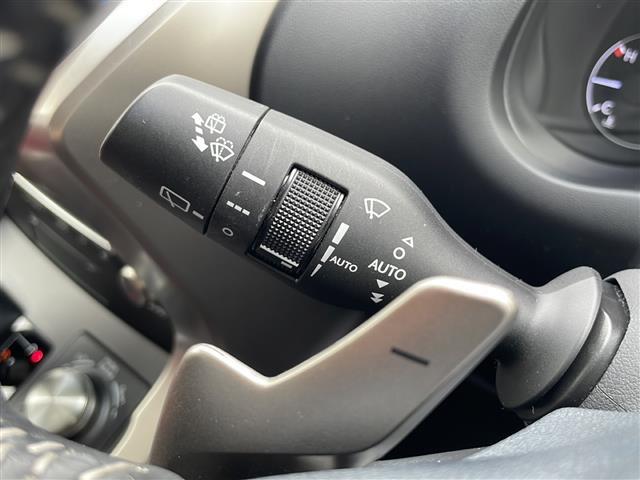 【運転席操作部】快適なドライブを楽しむための機能が装備されています！運転席から触れるので、使いやすいです！除菌プランいれていただくと、さらに清潔で安心していただけます！