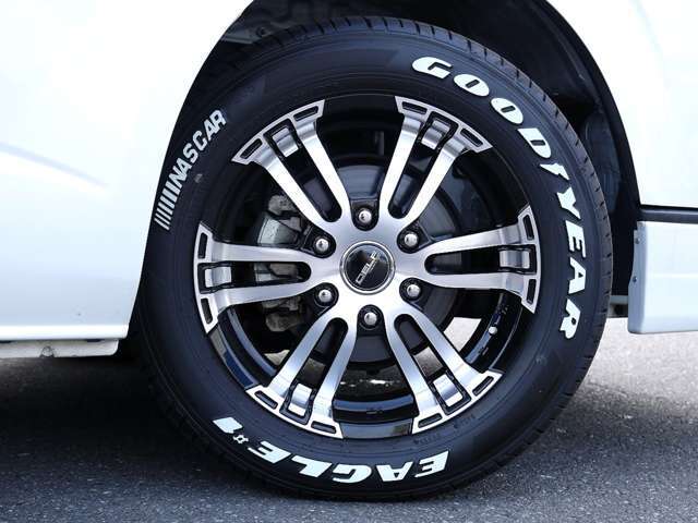 デルフ02・17インチAWにナスカータイヤを組み合わせました！
