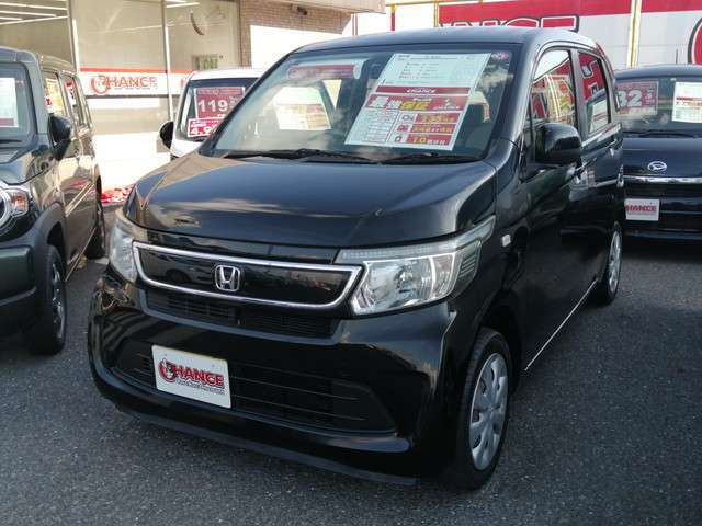 当店でお車をご購入いただき、さらに「有料保証」プランにご加入いただくと、特典としてオイル交換10回分の無料チケットを差し上げます。