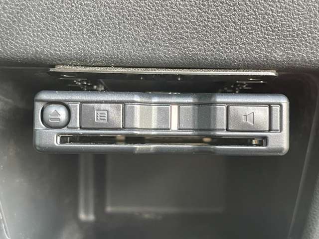 「ETC車載器」　料金所での通行券の受け取りや料金の支払いのための、一時停止や現金のやりとりが不要♪停車が不要になることによる渋滞緩和にも威力を発揮します♪セットアップもカーチスにお任せください♪