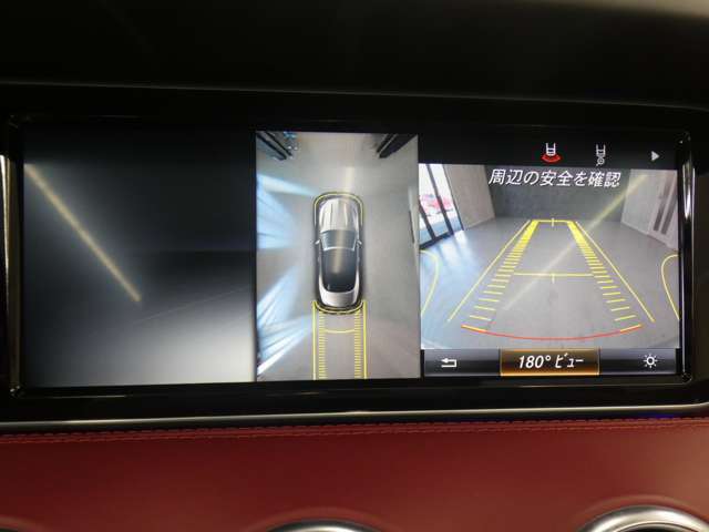 駐車の苦手な方でも安心の360°カメラ＆前後パークセンサー装備！