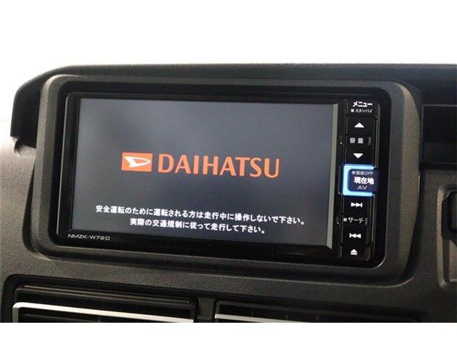メモリーナビです！メモリーナビは機能も見た目も良いですよ！