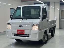 人気の4WD・5速マニュアル車となっております。スバル生産サンバーバン最終型です。リアエンジン・4輪独立サスペンションです。