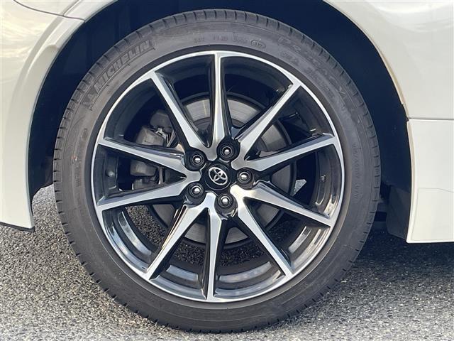 【タイヤ・ホイール】足回りもかっこよく決まってます！社外のアルミやスタッドレスタイヤも取り扱いございます！！ドレスアップもカスタマイズもお任せください！！