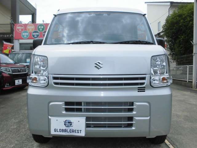 三井住友海上火災保険の自動車保険も御用意しております。まずは、御見積だけでもスタッフにお気軽に御申し付けください。万が一の故障・事故でも御安心下さい当社所有の積載車が待機しております。