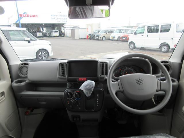 この車両のコクピット☆車種によってさまざまですが、長い付き合いになるなら必須項目☆あなた好みにアレンジしてみるのもいいかも！？