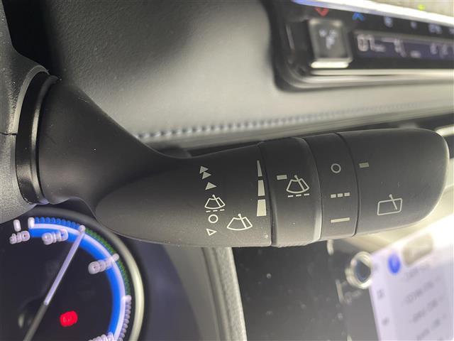 【窓操作部】軽い力で、窓を開けたり閉めたりすることができます！掲載箇所以外にご希望の写真がございましたら、お気軽にお問い合わせ下さい！メールや郵送でお送りさせていただきます。