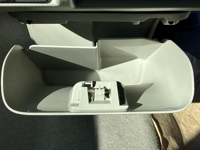 任意保険も取扱いしております。新しいお車にあった保険内容でしっかりサポートします！まずはお見積りからお気軽にお問い合わせください！