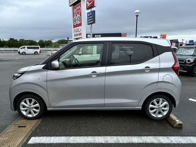 ケイカフェグループの在庫はなんと1500台以上。人気の届出済未使用車がオールメーカー豊富に揃って安心して選べます！本格的なカフェを併設した新しいコンセプトのお店です。