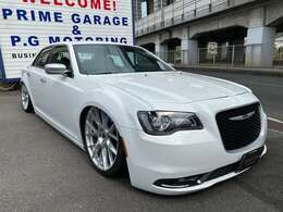 クレジット会社様との提携により、遠方の方やご多忙でなかなかご来店できない方、携帯もしくはパソコンから仮審査が可能なWebオートローンを導入しております。お気軽にお問い合わせください。