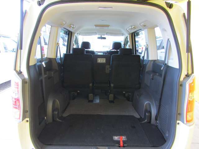 当社にてタイヤ交換も承っております●新品タイヤから中古タイヤやスタッドレスタイヤ等も当社でお安く承りますよ●もちろん社外アルミホイールの取付も承っております●お気軽に当店スタッフまでご相談下さいね●