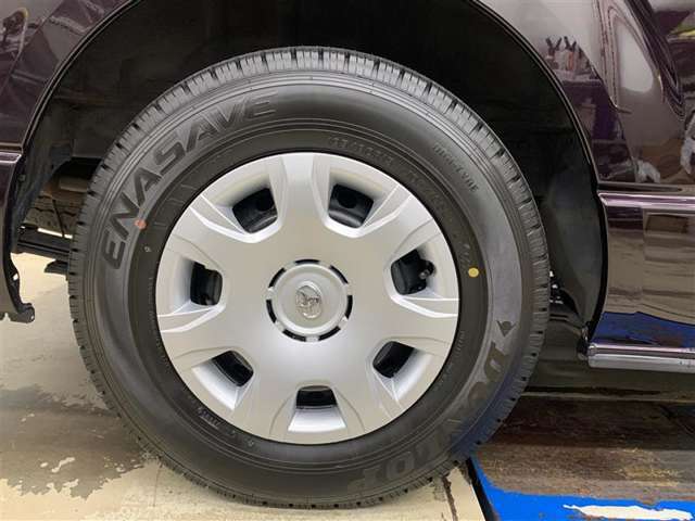 195/80R15　純正ホイールキャップ