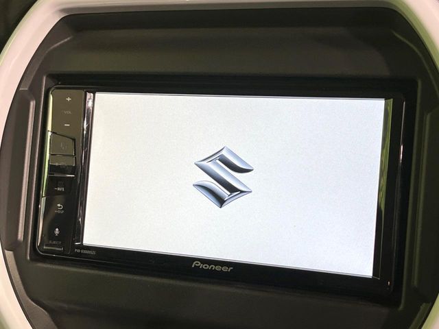 【純正ディスプレイオーディオ】お持ちのスマホやMP3プレイヤーとの無線接続で音楽再生が可能！コードで繋ぐわずらわしさも無く、手軽にお気に入りの音楽を楽しめます。