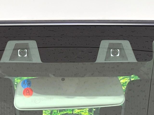 【スズキ　セーフティサポート】走行中に前方の車両等を認識し、衝突しそうな時は警報とブレーキで衝突回避と被害軽減をアシスト。より安全にドライブをお楽しみいただけます。