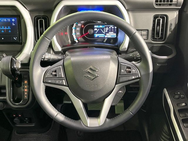 ステアリングも使用感が少なく、きれいな状態となっております♪