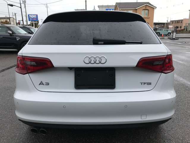 当店グループ会社にてBMW・MINI・AUDI・VWの正規ディーラーを営んでおります。納車前・納車後のメンテナンスもご安心いただける体制を整えております。