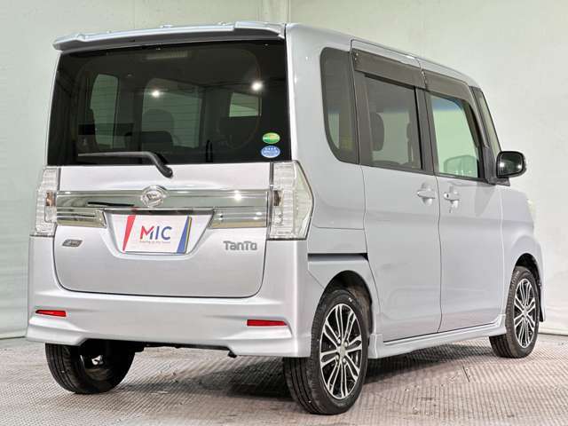お近くの方はぜひご来店を♪ 車検付のお車はご試乗も可能ですので装備や状態をしっかりとご確認頂けます。